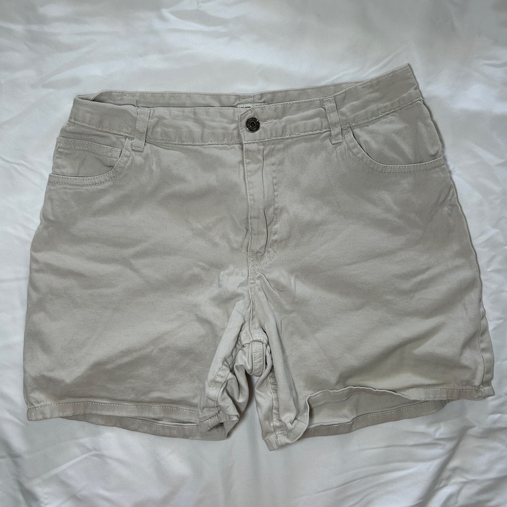 WOMEN JEAN SHORTS